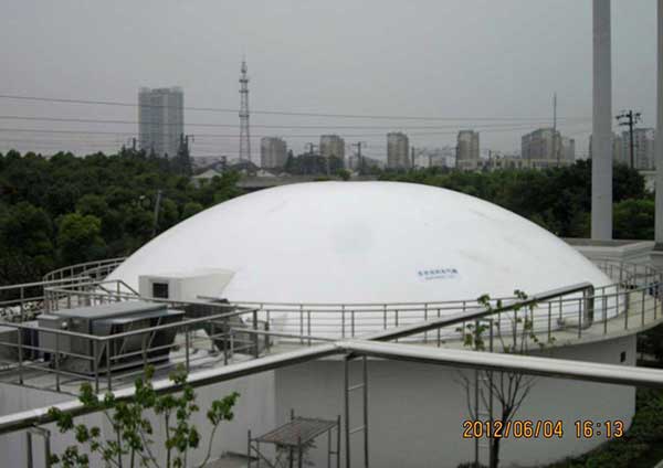 充氣膜網(wǎng)球館