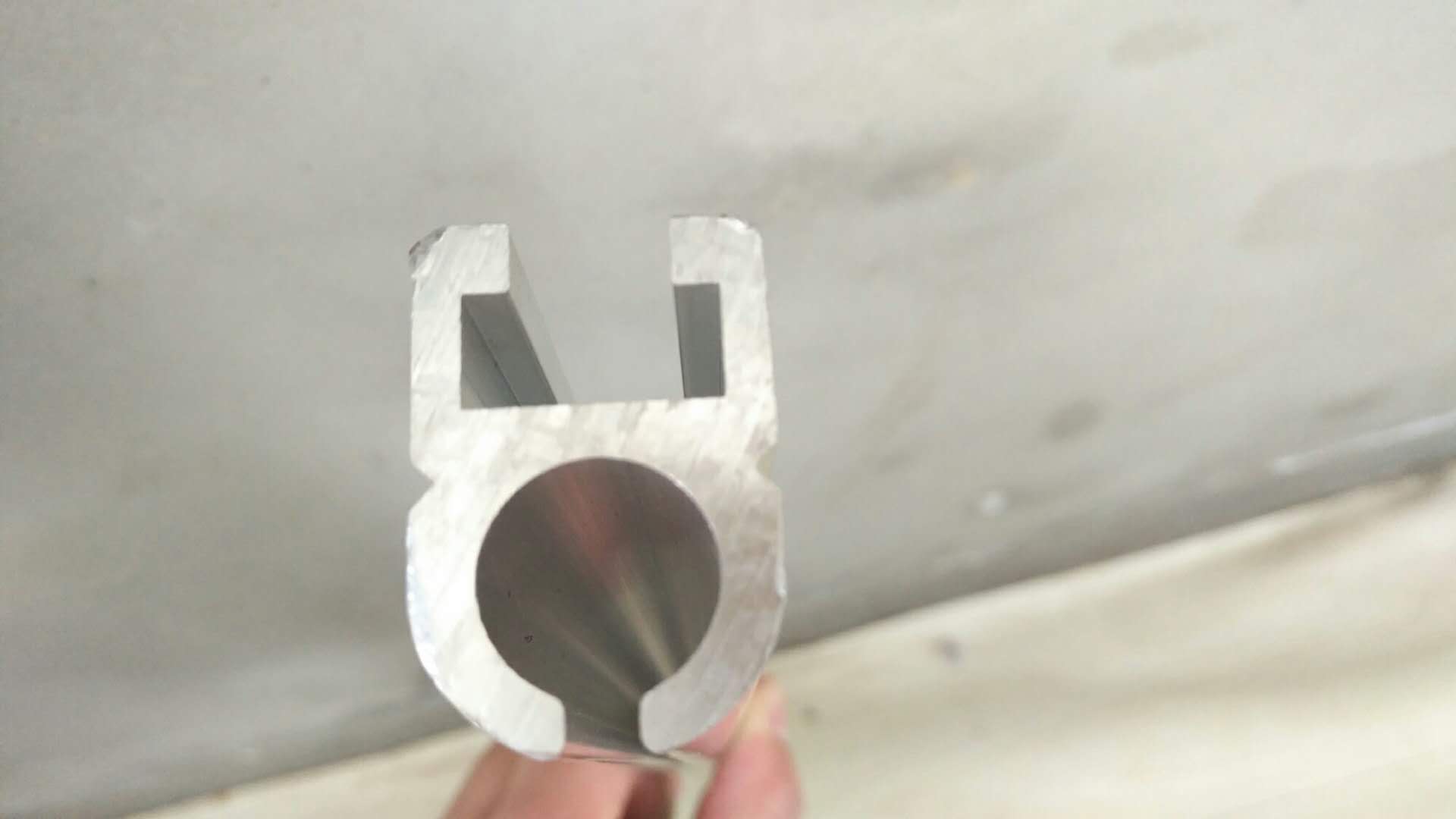 PVDF膜材配件,PTFE膜材料配件,ETFE膜材料配件,PE鋼絲繩,鍍鋅錨頭,鋁型材,鍍鋅錨頭,拉膜角板,膜夾板,螺旋扣,手持自動(dòng)夾緊拉膜工具