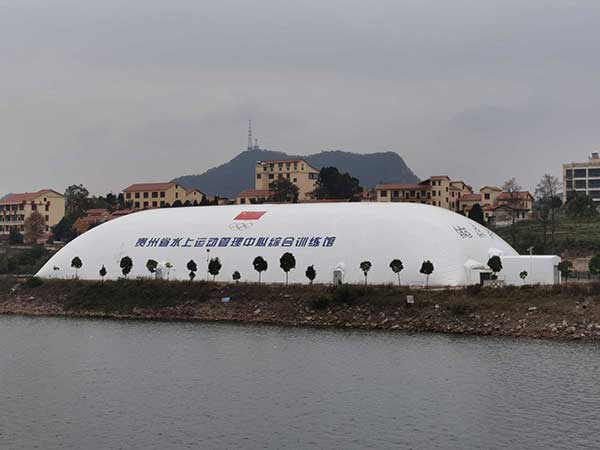 商業(yè)廣場(chǎng)膜結(jié)構(gòu)