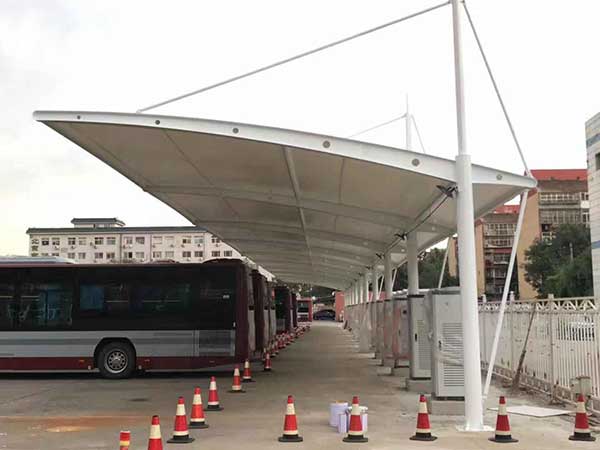 西雙版納玻纖PTFE膜結構應用：熱帶雨林氣候的特殊解決方案