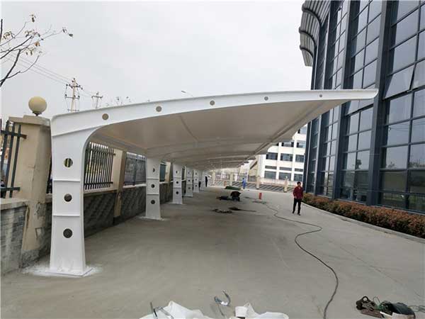 江蘇PTFE膜結(jié)構(gòu)多少錢一平：價(jià)格實(shí)惠，品質(zhì)保證