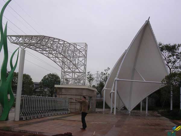 信譽(yù)卓越的PTFE膜結(jié)構(gòu)供應(yīng)商特征：資質(zhì)認(rèn)證/行業(yè)獎項(xiàng)/用戶口碑