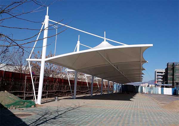 張掖PTFE膜結(jié)構(gòu)工程案例：河西走廊項目的風(fēng)沙防護(hù)措施